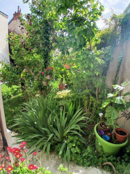 Appart Rez De Jardin 第戎 外观 照片